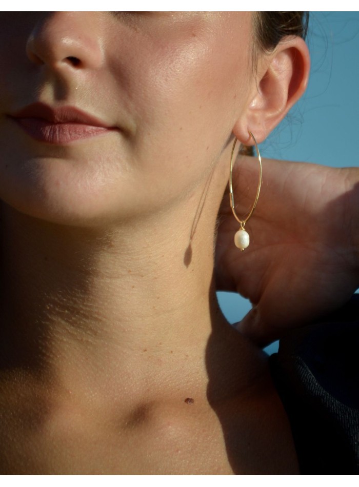 Pendientes minimalistas de aro con perlas...
