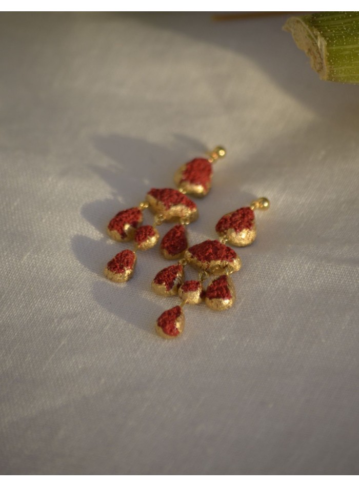 Pendientes para invitada en dorado y rojo...