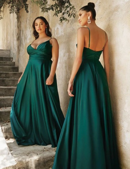 Vestido de fiesta largo satinado con abertura y tirante fino