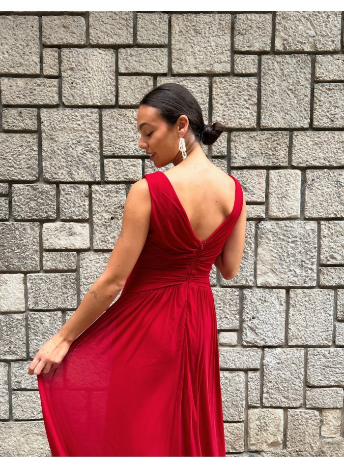 Robe de soirée à col en V et larges bretelles