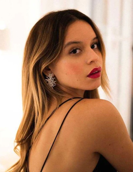 Boucles d'oreilles de fête avec petits zircons cubiques