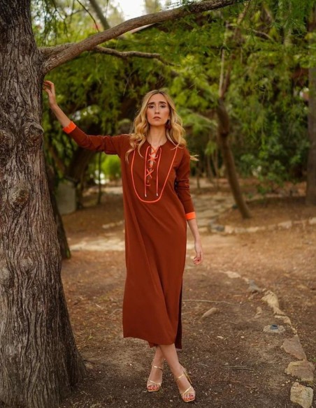Brown kaftan with slit
