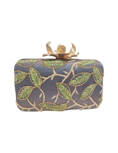 Pochette de fête imprimée de feuilles avec strass et fermoir doré