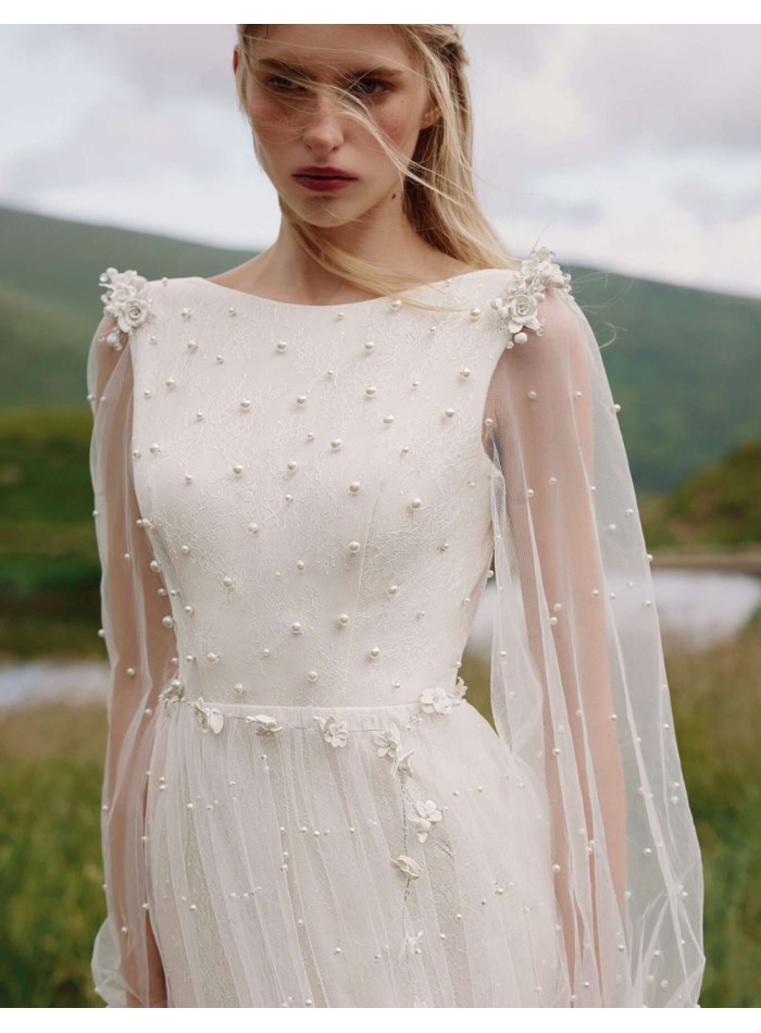 Robe de mariée longue avec dos ouvert et...