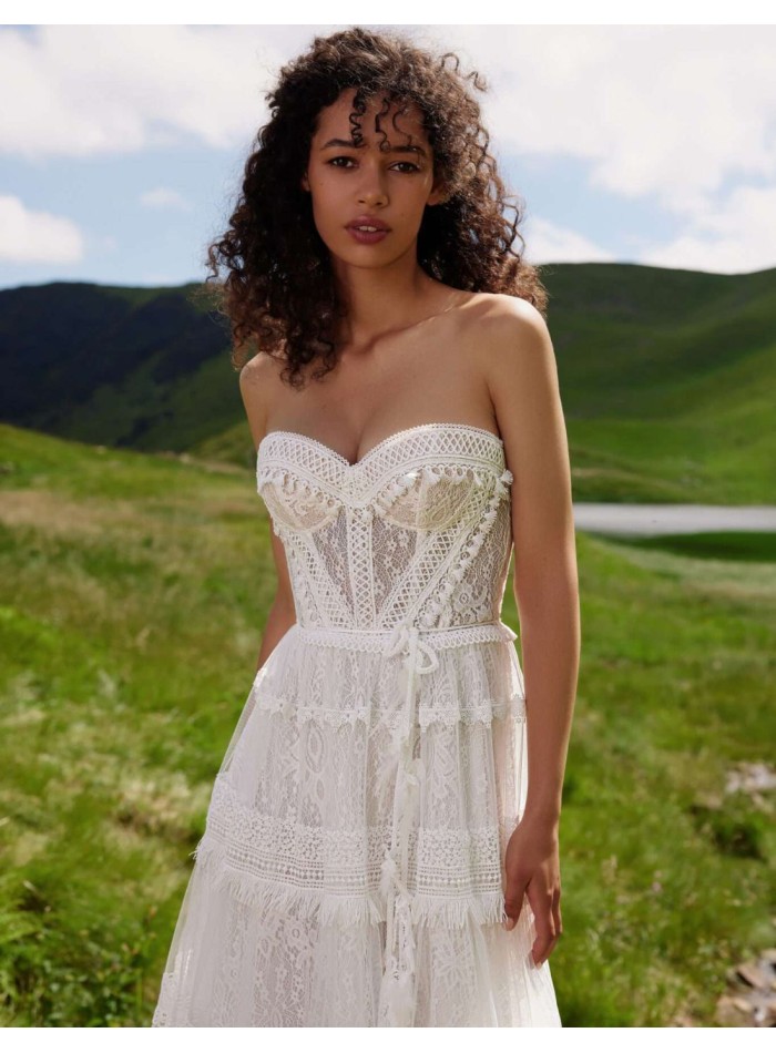 Long wedding dress with sweetheart neckline...