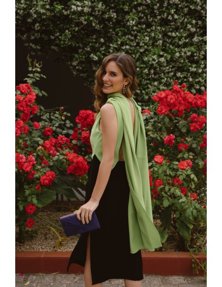 Robe de soirée midi bicolore avec écharpe et décolleté en V pour les invités bicolores