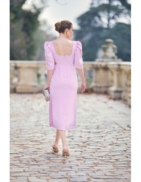 Robe d'invité midi avec découpe et nœud maxi