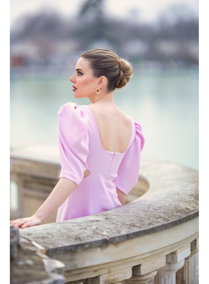 Midi dress for guest with cut-out and maxi bow