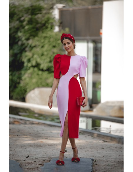 Robe midi bicolore avec découpe pour les invités