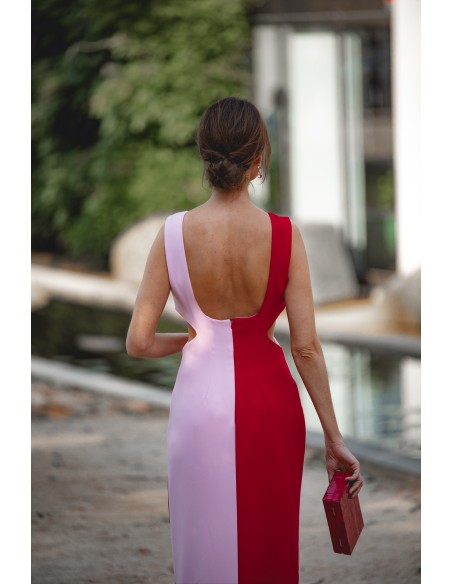 Bicolor midi dress with cut-out for guest