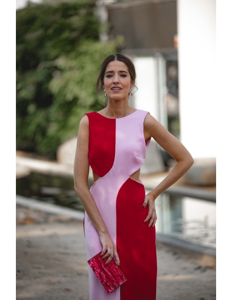 Vestido midi bicolor para invitada con cut-out