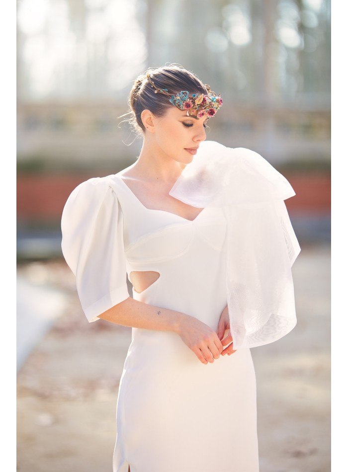 Robe midi avec découpe et maxi nœud blanc