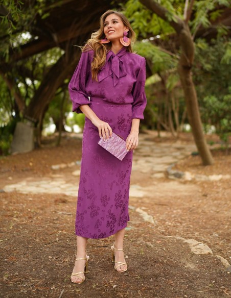 Falda midi morada de flores