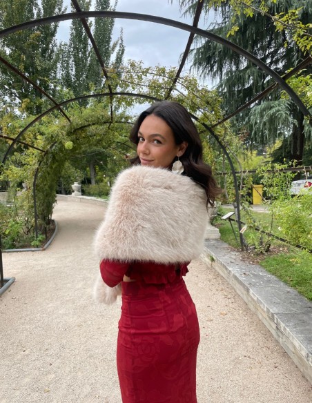 Short faux fur stole