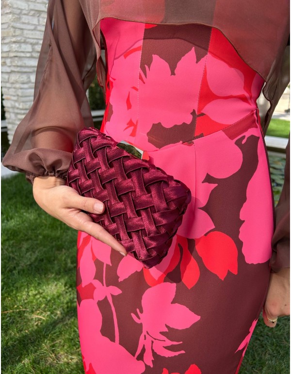 Bolso de fiesta de raso trenzado para invitada granate 2