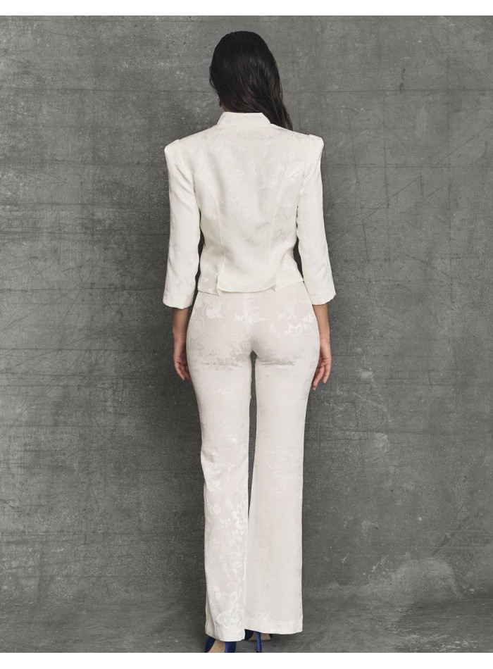 Bootcut style pants for guest