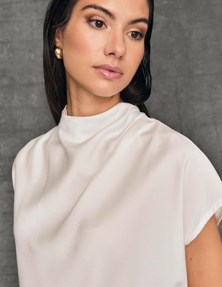 Blusa manga corta satén