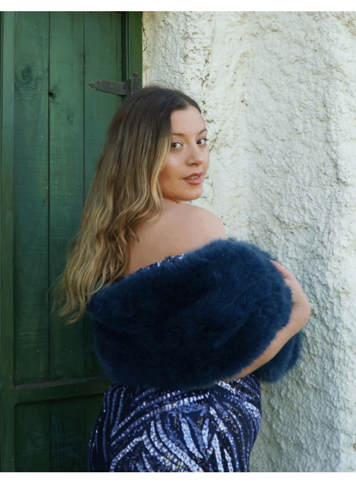 Synthetic lake hair stole