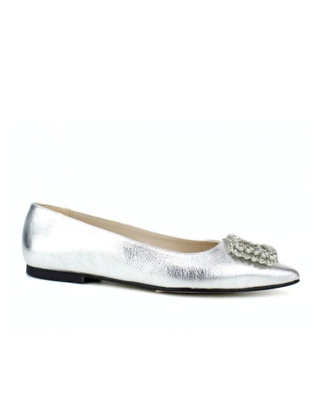 Ballerina flat with decorative detail and metallic finish