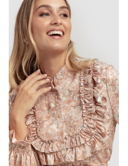 Vestido estampado floral rosa con volantes y manga larga