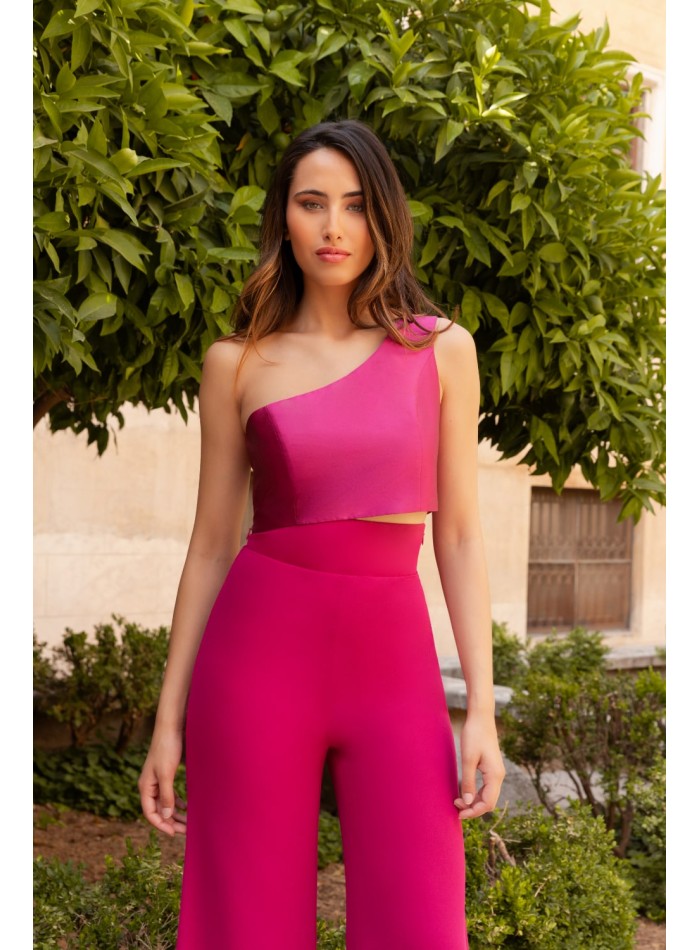 Top de fiesta con volante para ocasiones especiales