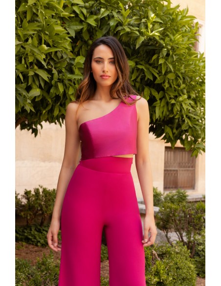 Top de fiesta con volante para ocasiones especiales