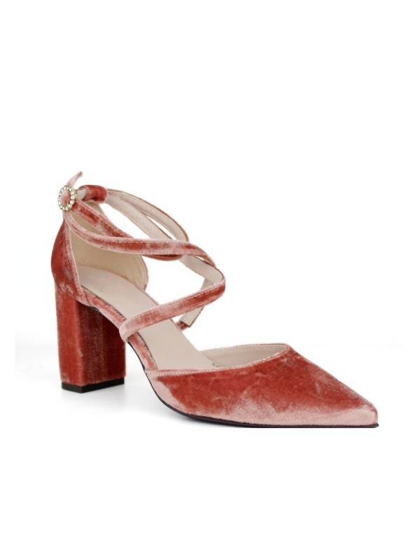 Chaussures à talons en velours rose avec lanières croisées 2