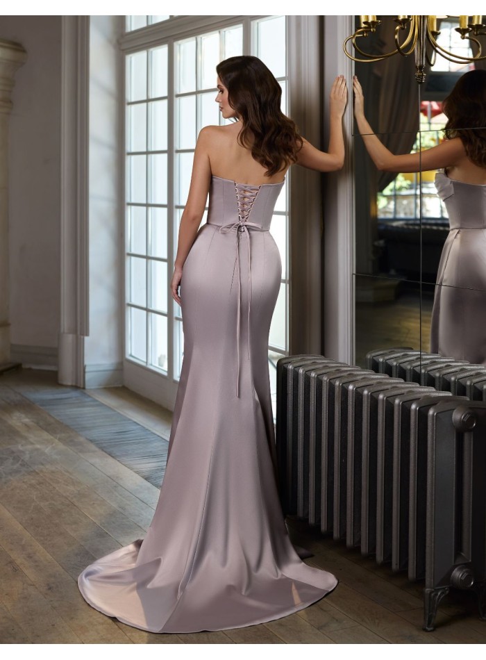 Vestido largo de fiesta con corsé y falda con...