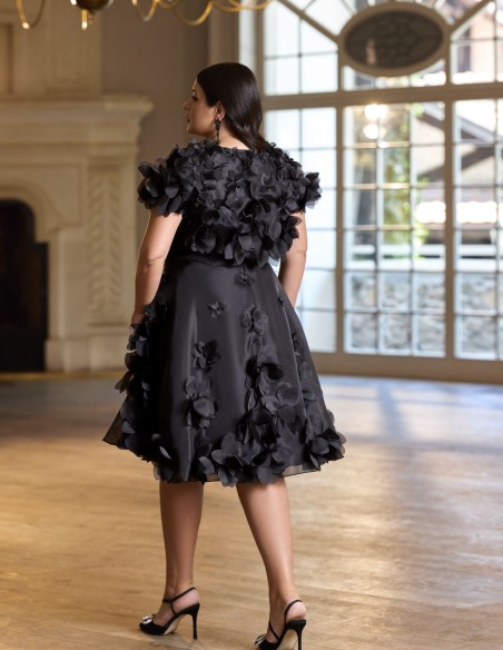 Gown dress for guest with 3D flowers and removable bolero