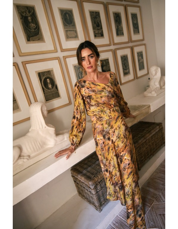 Blouse d'invité à encolure asymétrique