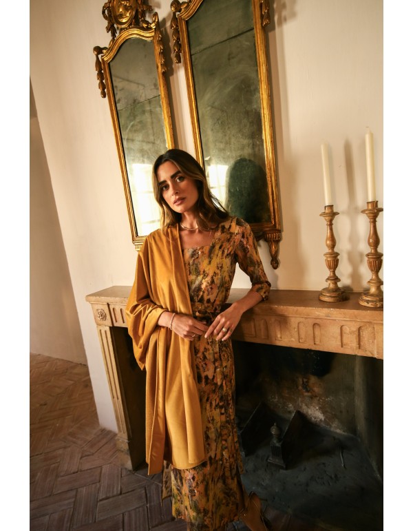 Chal de invitada liso mostaza 2