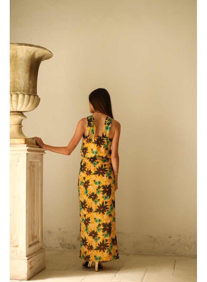 Top de invitada estampado floral cuello halter