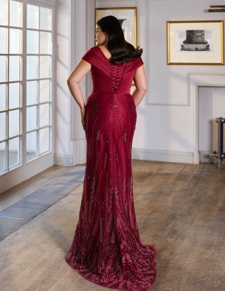 Vestido largo de fiesta corsé de satén y falda de guipur brillante rojo