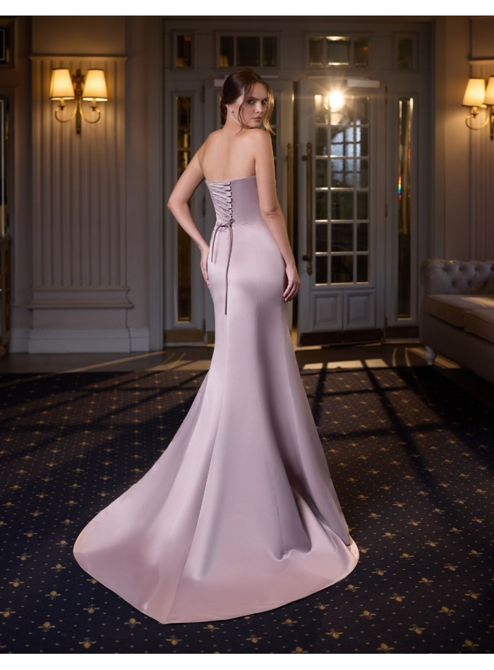 Robe de soirée longue avec corsage sans...