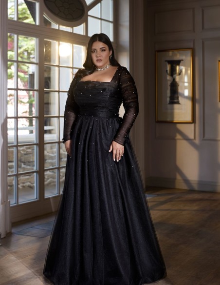 Vestido de fiesta con escote cuadrado y falda vaporosa