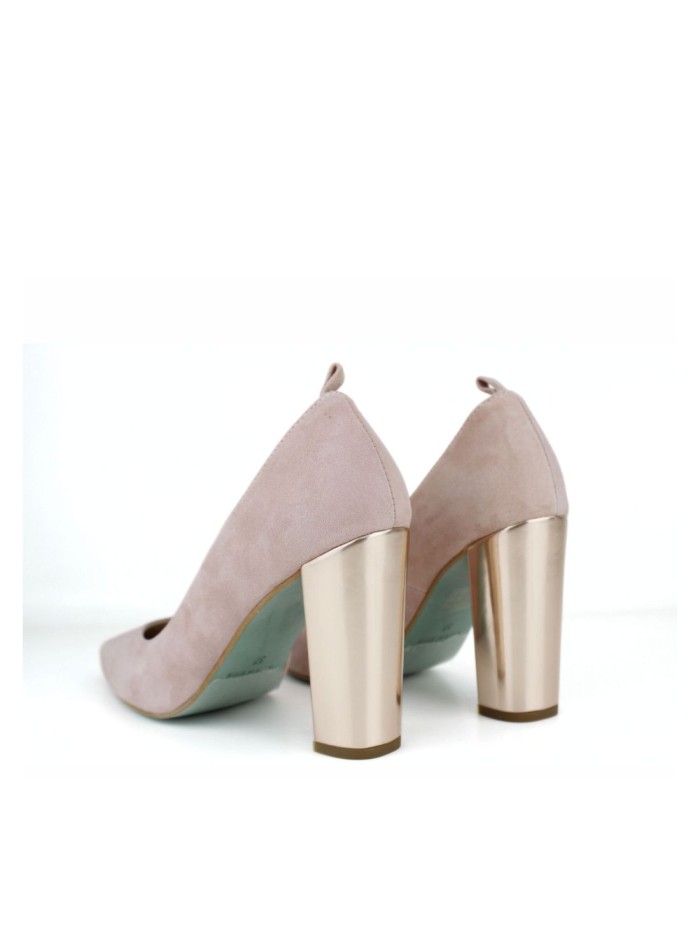 Soft suede heeled shoes with metallic heels