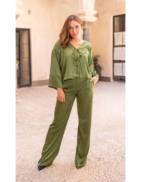 Pantalon large en tissu soyeux