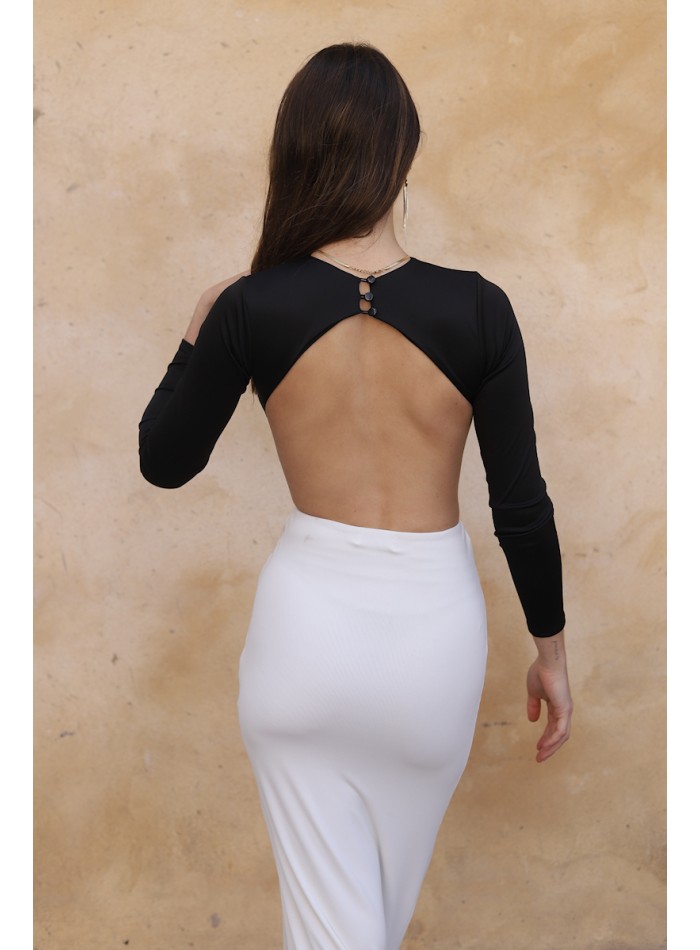 Longue robe d'invité noire et blanche à dos ouvert