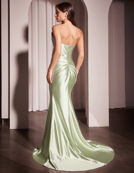 Vestido de fiesta palabra de honor con detalle frontal en satén verde