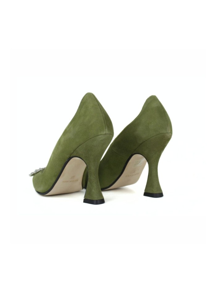 Chaussures à talons en daim avec broche brillante