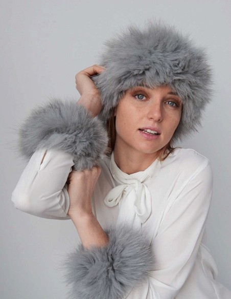 Multiposition Natural Fox Fur Collar and Cuffs