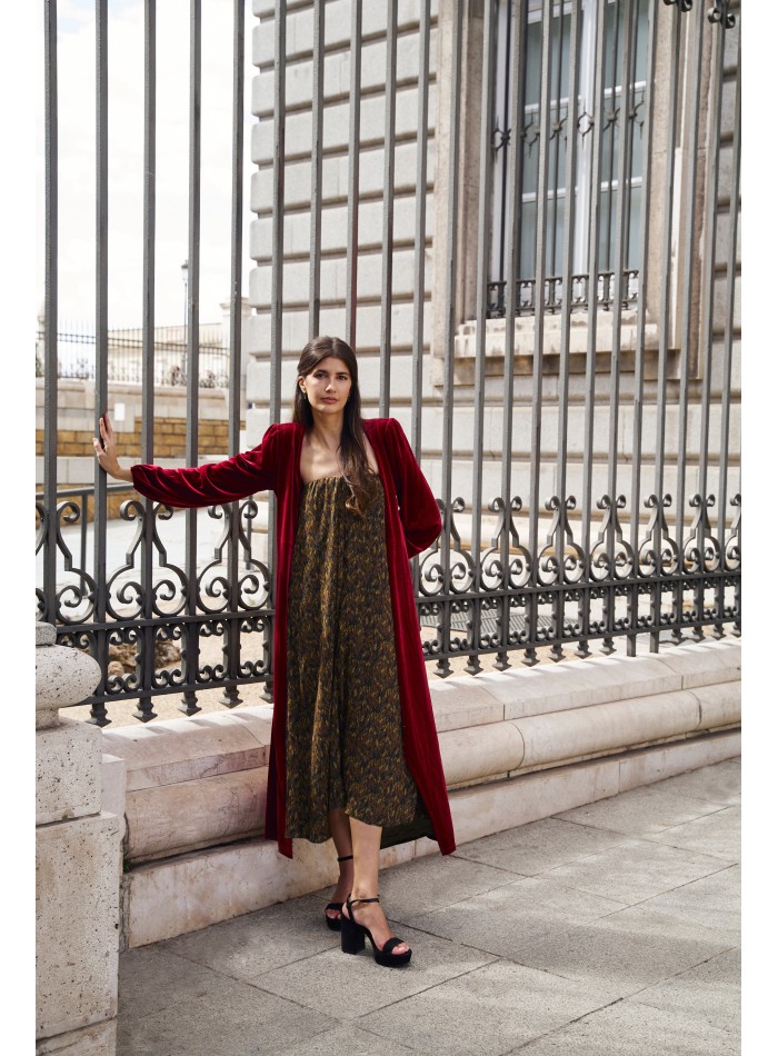 Manteau midi en velours marron avec encolure...