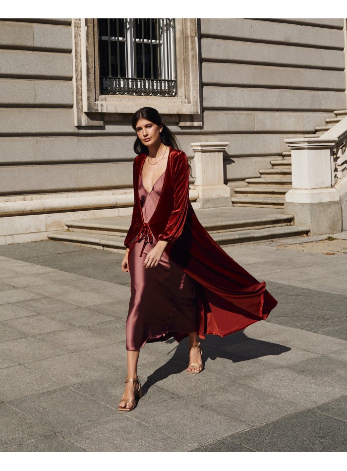 Manteau midi en velours marron avec encolure...