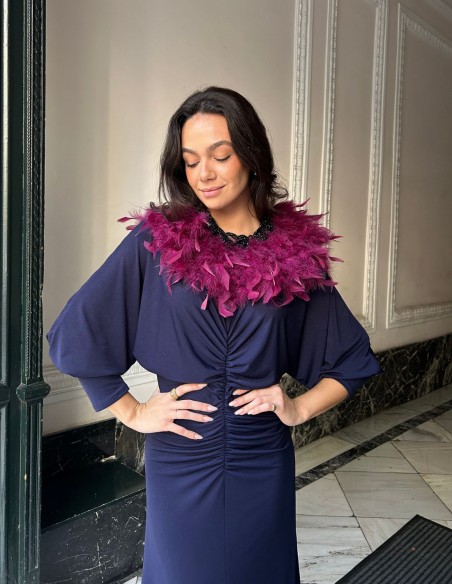 Collar de plumas naturales de marabú