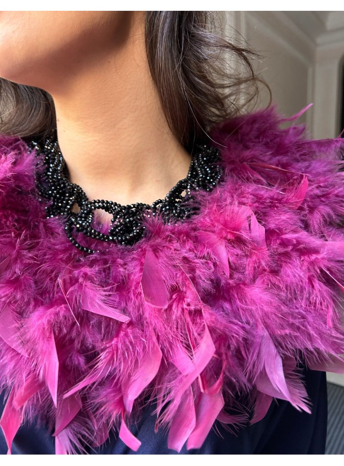 Natural feather collar