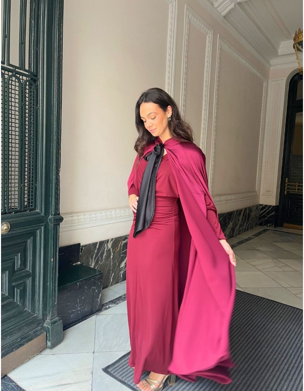 Reversible long event cape with loop 2