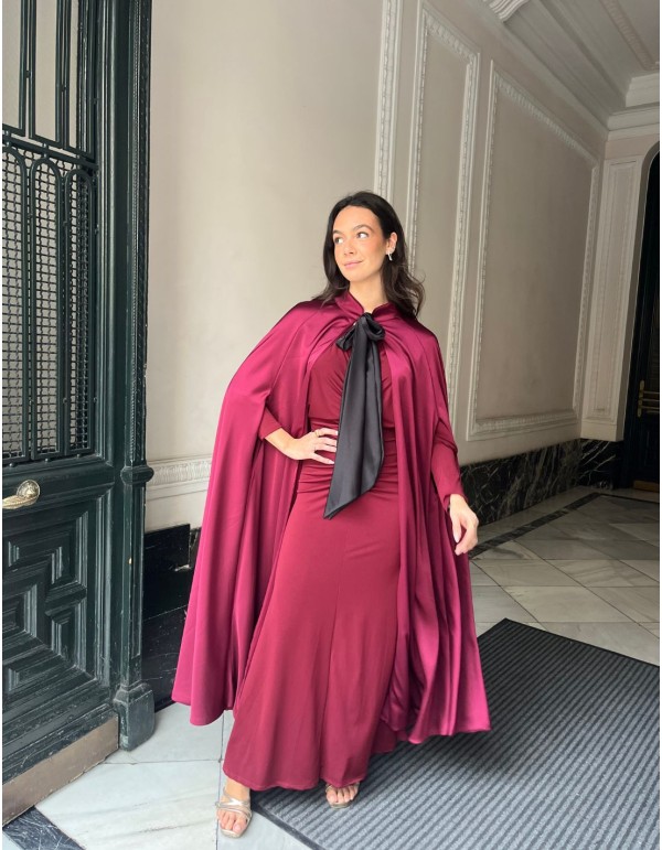 Capa larga para eventos reversible con lazada