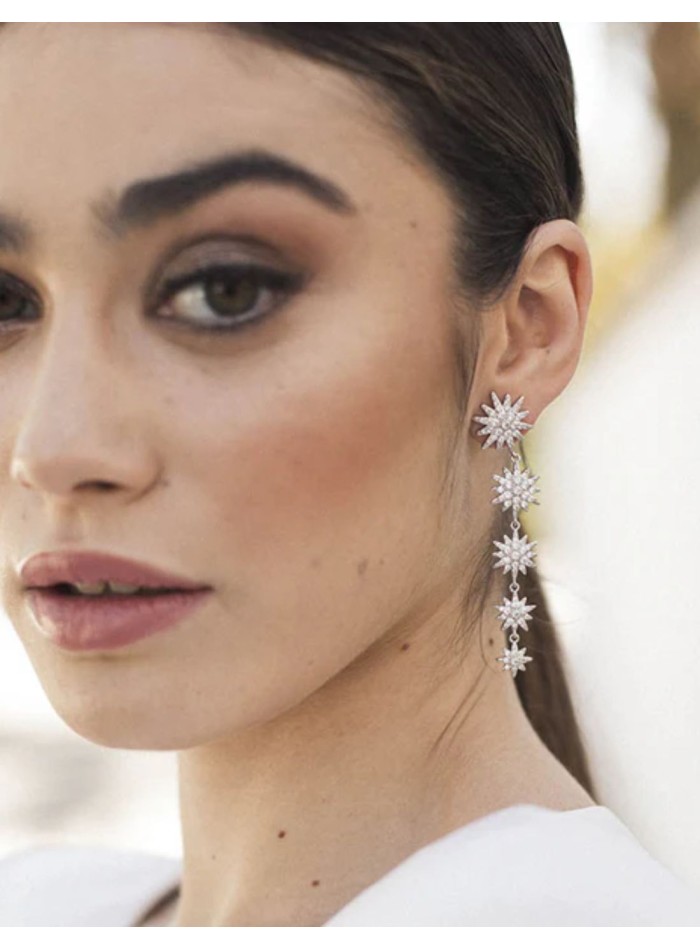Pendientes largos de fiesta con cinco estrellas
