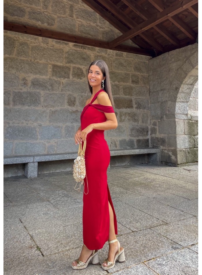 Long red guest dress with sling