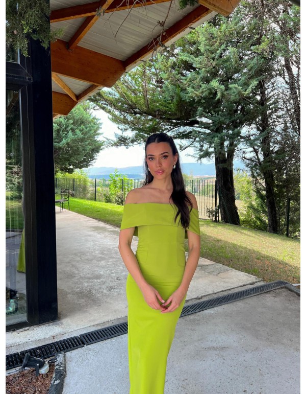 Robe de soirée longue avec encolure bardot et ouverture... 2